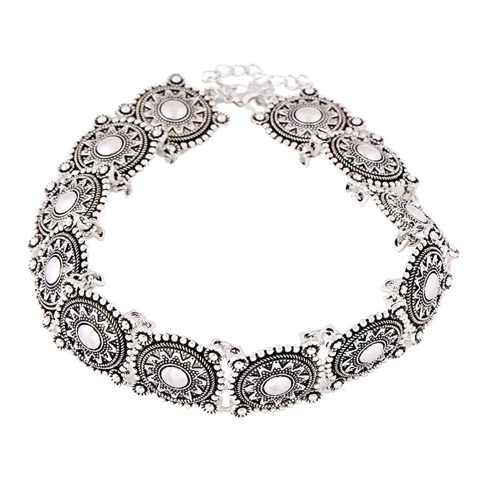 Vintage Alloy Carved Sun Pattern Choker Necklace for Women Traditional Boho Ethnic Round Collar Necklaces Statement Jewelry Gift