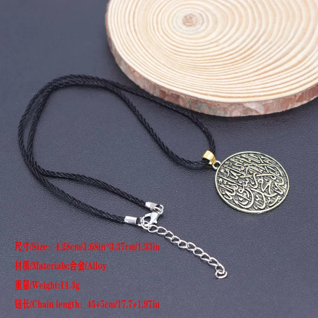 2024 new fashion alloy circular pendant necklace temperament with clavicle chain men's and women's accessories accessories