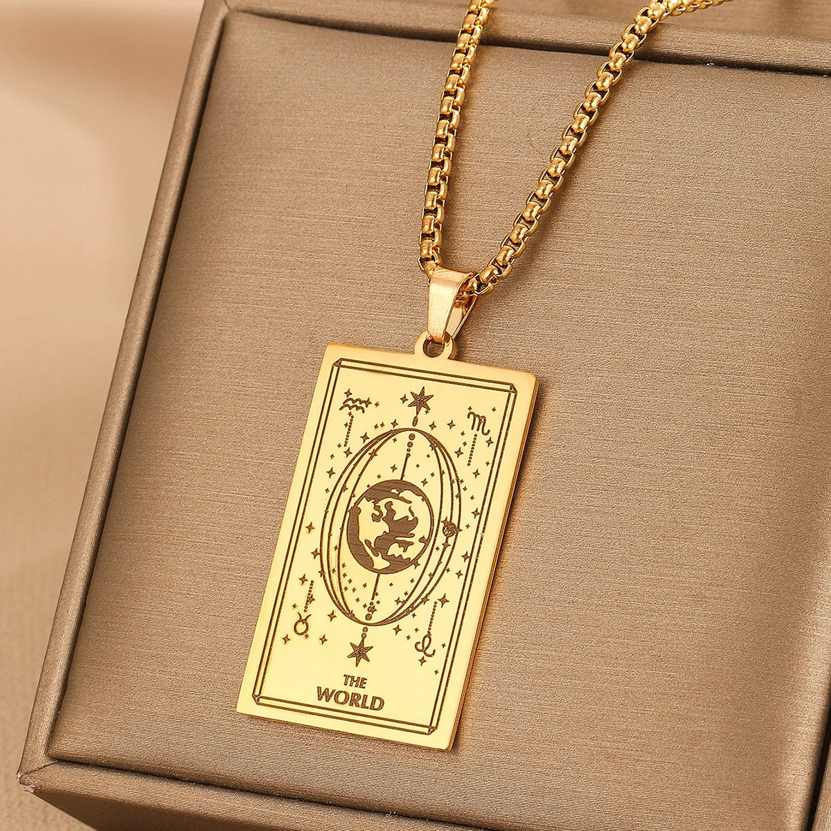 Vintage Moon Rose Flower Tarot Card Necklace Talisman Stainless Steel Libra Justice Necklace for Women Men Sun Amulet Jewelry