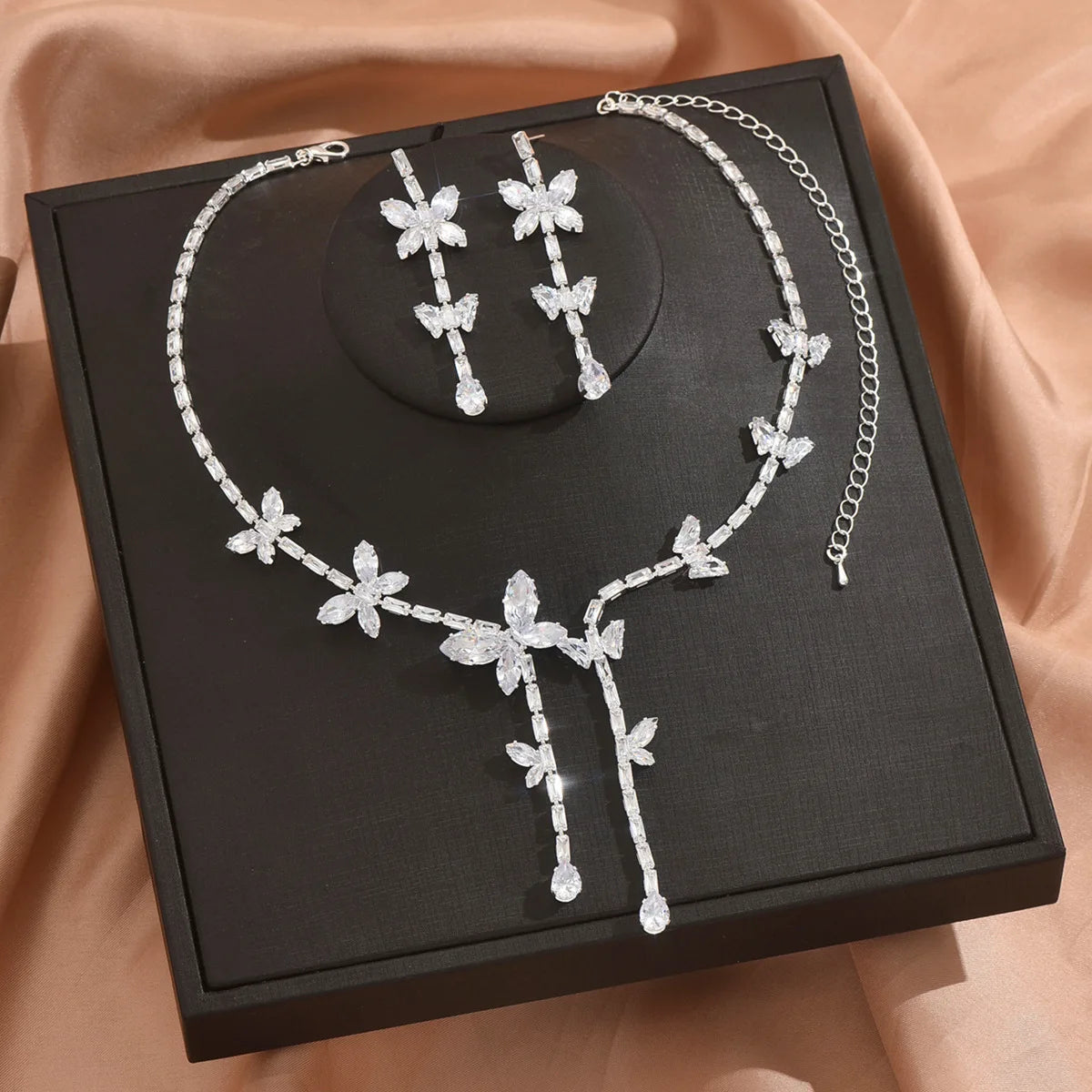 Women's fashionable butterfly tassel zircon necklace earring jewelry set, with a light luxury design and a high-end feel