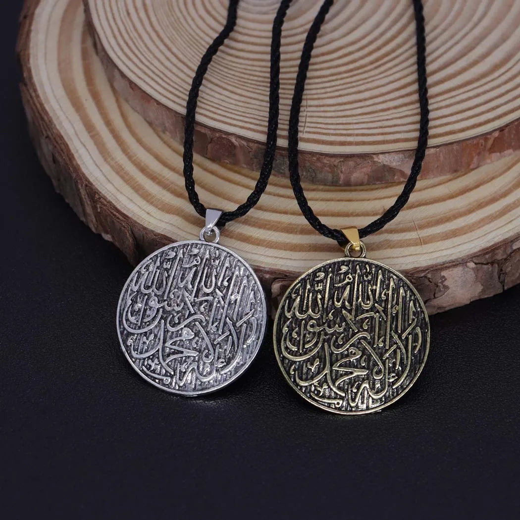2024 new fashion alloy circular pendant necklace temperament with clavicle chain men's and women's accessories accessories