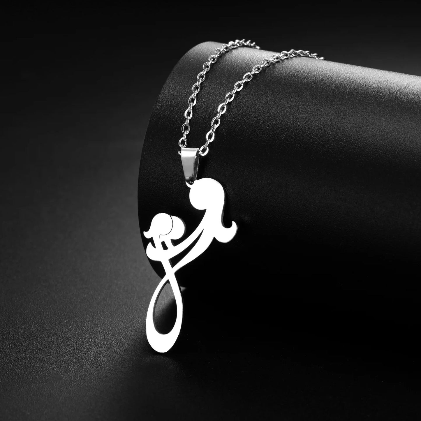 2024 New fashion Mom and Two Kids pendant necklace temperament everything with stainless steel collarbone chain accessories acce