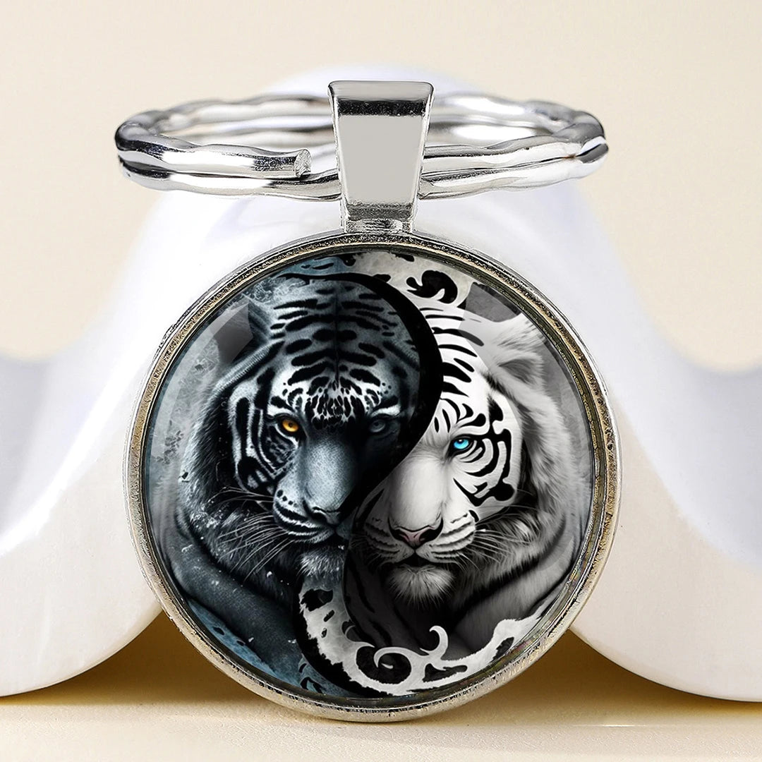 Star Sign Animal Cats Lion Graphic Design Key Chain Unique Keyrings Charm Pendant Jewelry Perfect Birthday Anniversary Gift Idea