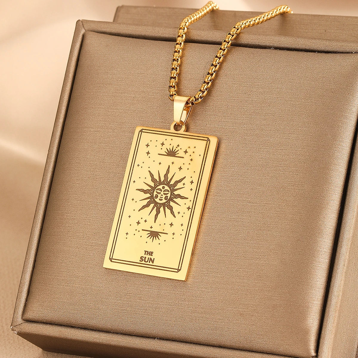 Vintage Moon Rose Flower Tarot Card Necklace Talisman Stainless Steel Libra Justice Necklace for Women Men Sun Amulet Jewelry