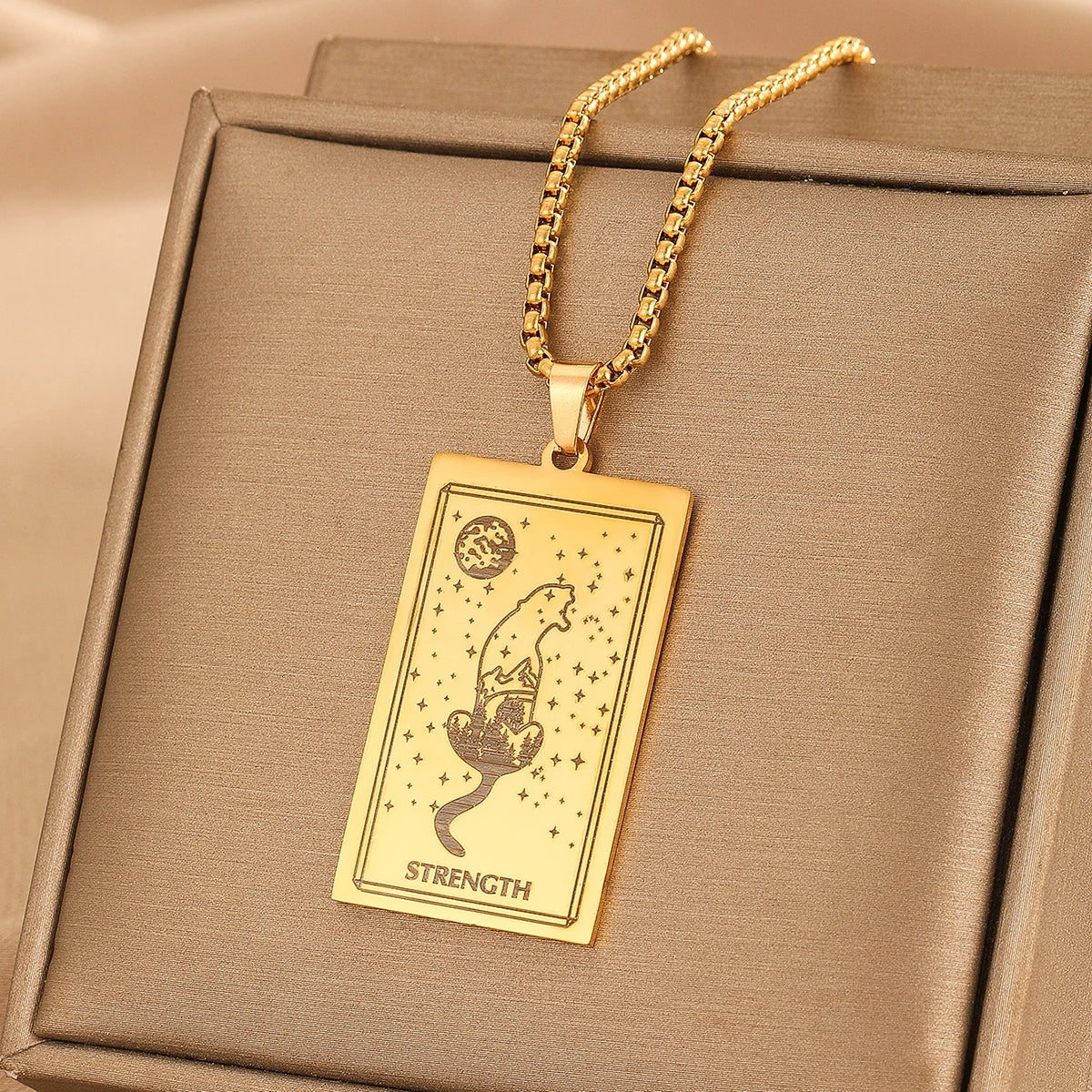 Vintage Moon Rose Flower Tarot Card Necklace Talisman Stainless Steel Libra Justice Necklace for Women Men Sun Amulet Jewelry