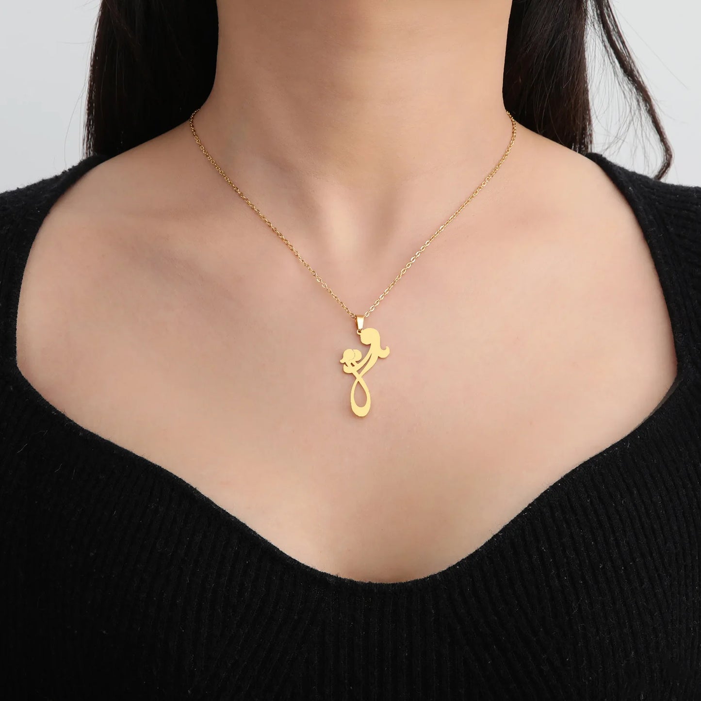 2024 New fashion Mom and Two Kids pendant necklace temperament everything with stainless steel collarbone chain accessories acce