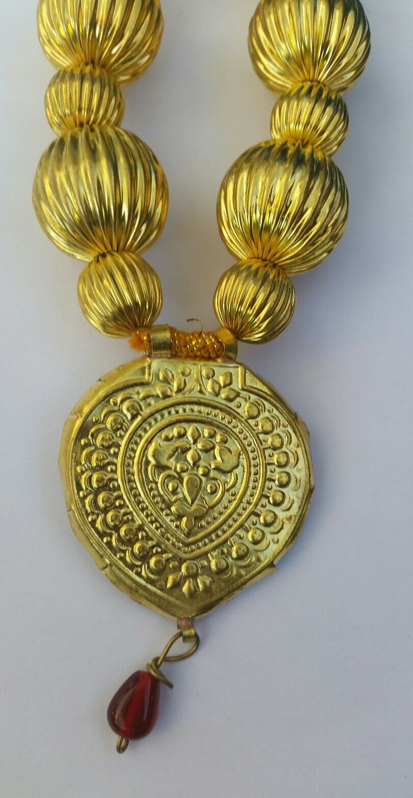 Punjabi Folk Cultural Bhangra Gidha Kaintha Pendant Yellow thread necklace DY5