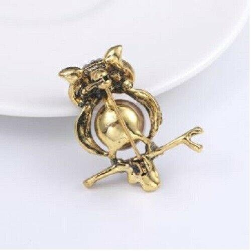 Vintage look gold plated stunning owl brooch suit coat broach collar pin b21