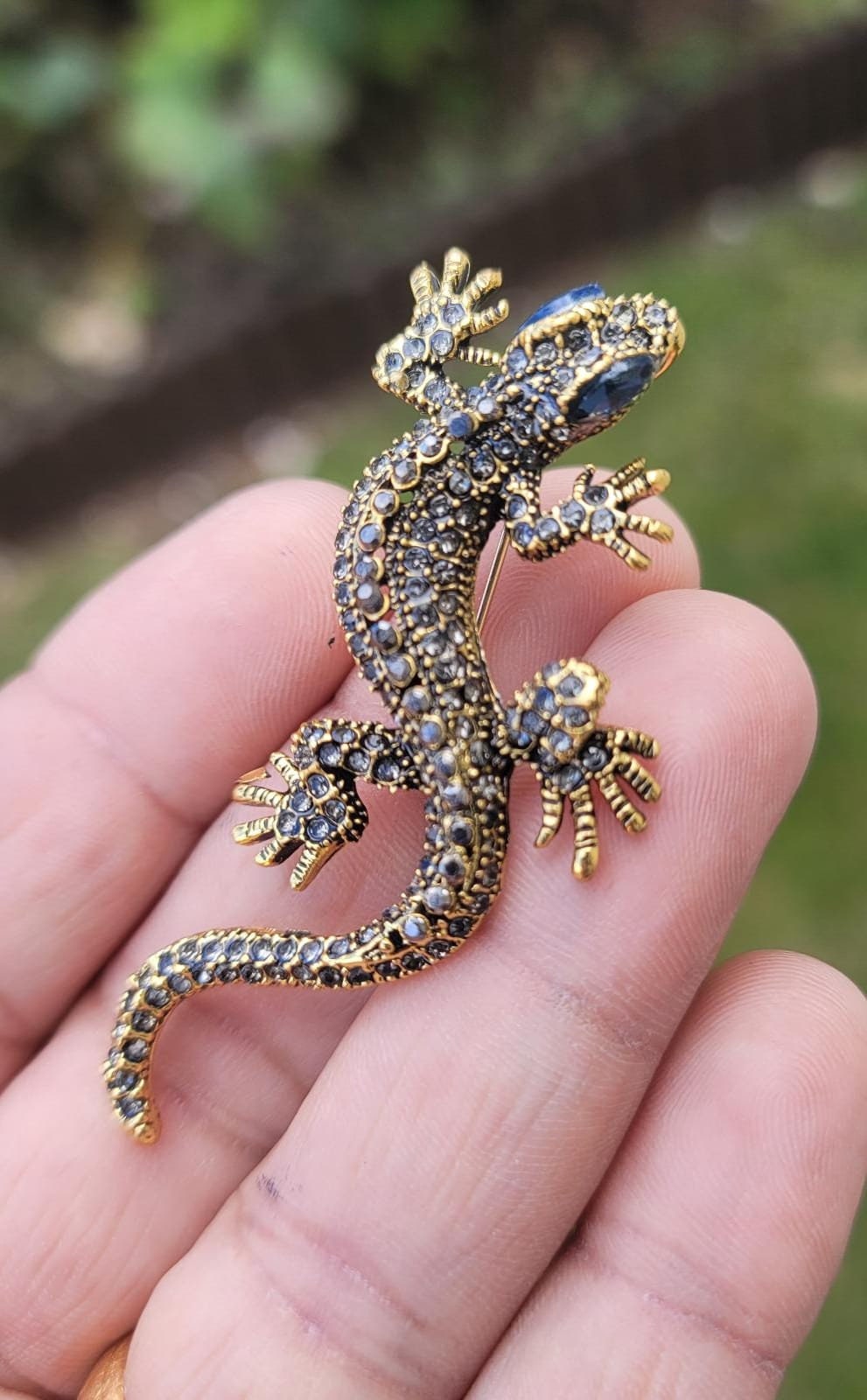 Vintage look gold plated stunning lizard gecko brooch suit coat broach pin b65