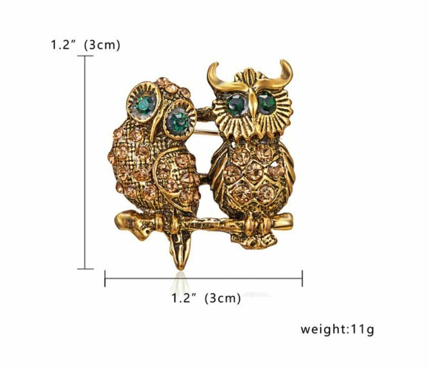 Stunning diamonte gold plated vintage look owl couple christmas brooch cake pin