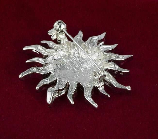 Stunning vintage look silver plated sun shaped brooch suit coat broach pin b12