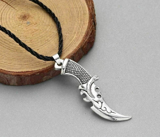 Stunning hindu sikh singh kaur evil eye protection dagger good luck pendant b49