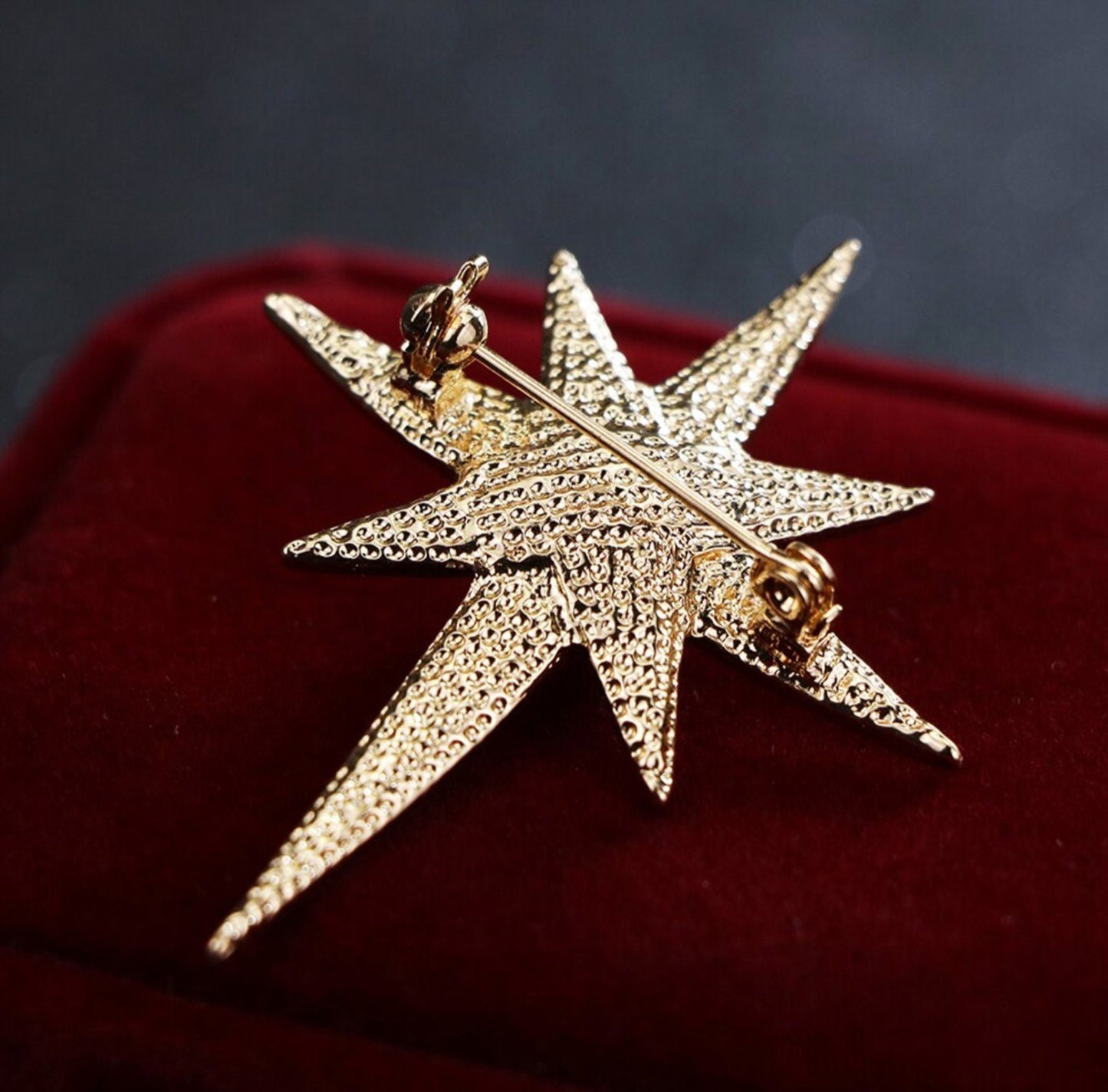 Crystal star design brooch stunning vintage look gold plated broach pin gg35 new