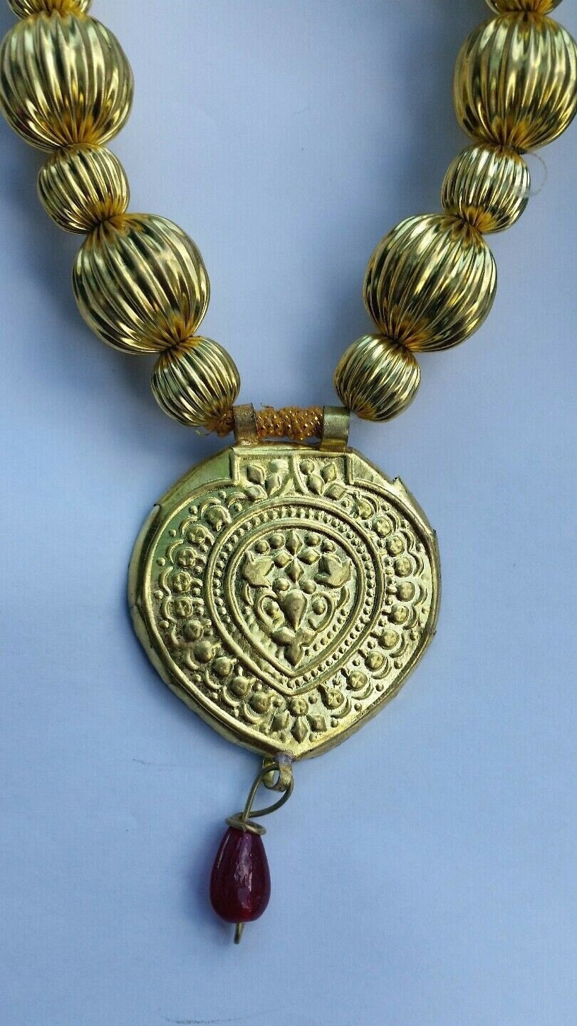 Punjabi folk cultural bhangra gidha kaintha pendant green thread necklace m15