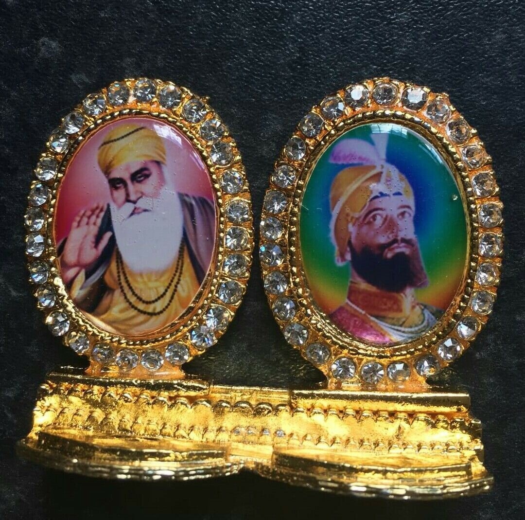 Gold plated car dashboard mantle piece sikh khalsa guru nanak gobind singh stand